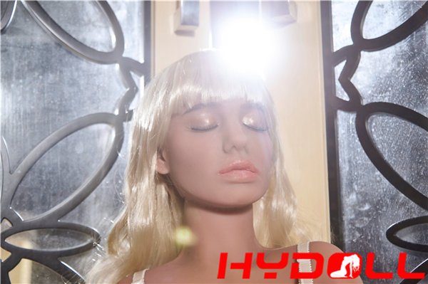 Realistic Sex Doll